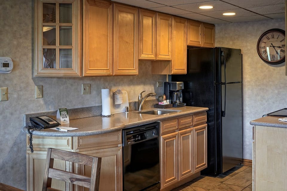 Prepare delicious meals in the fully-equipped kitchen.