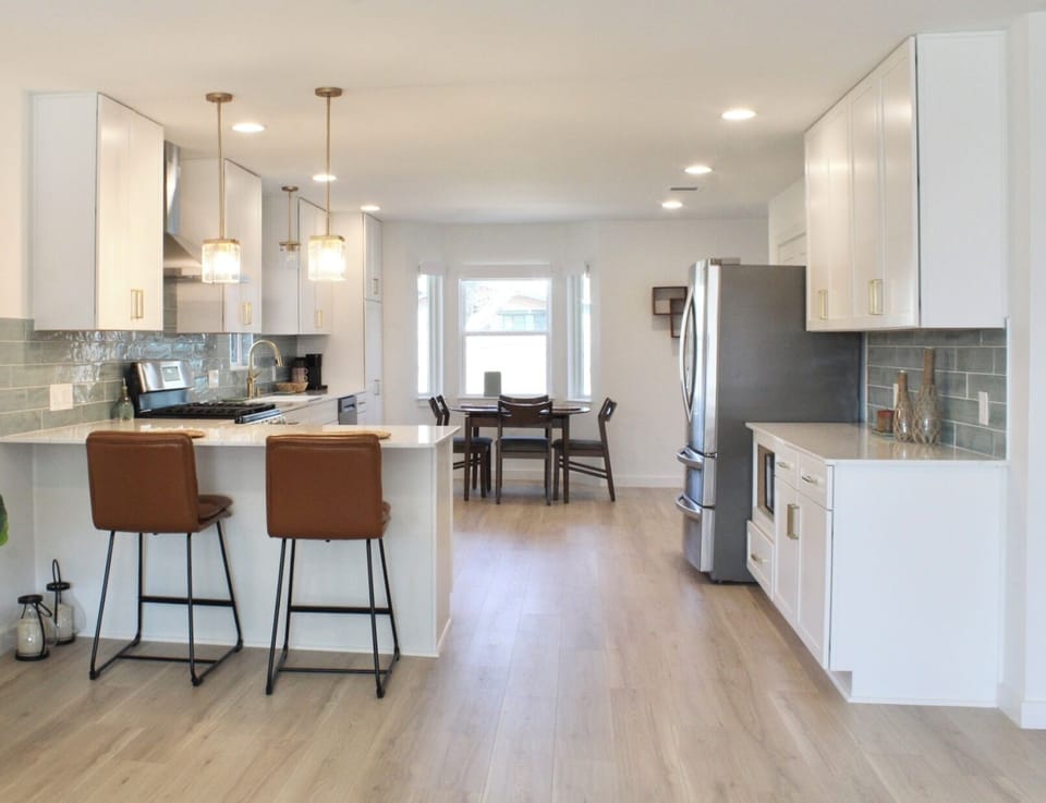 Kitchen Bar for 2