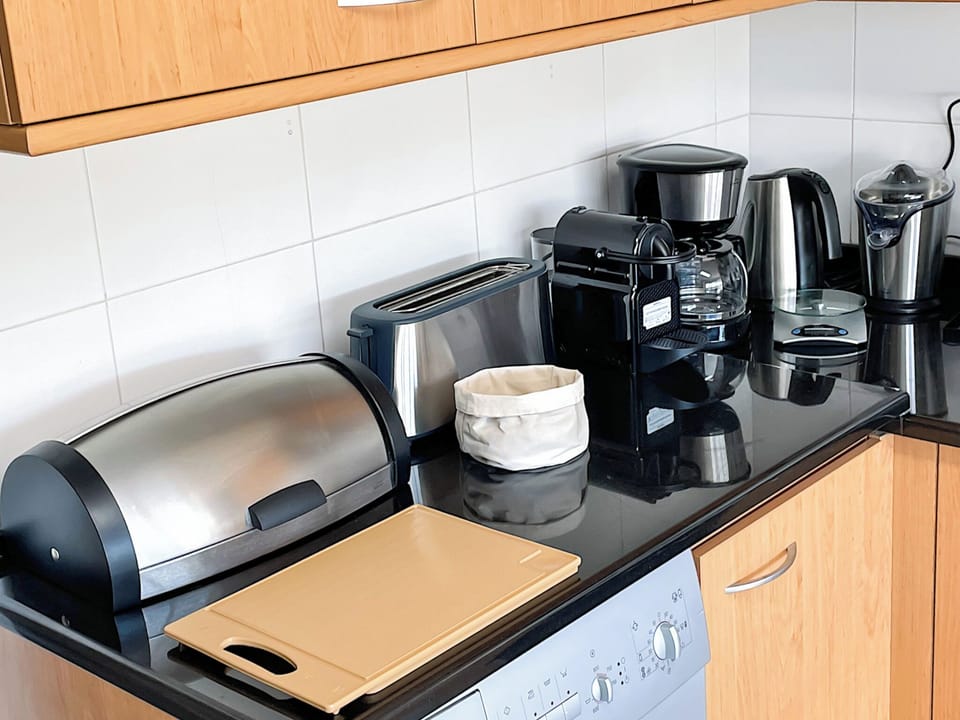 Kitchen equipments