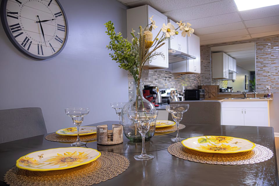 Full dining table set for up to 6 persons