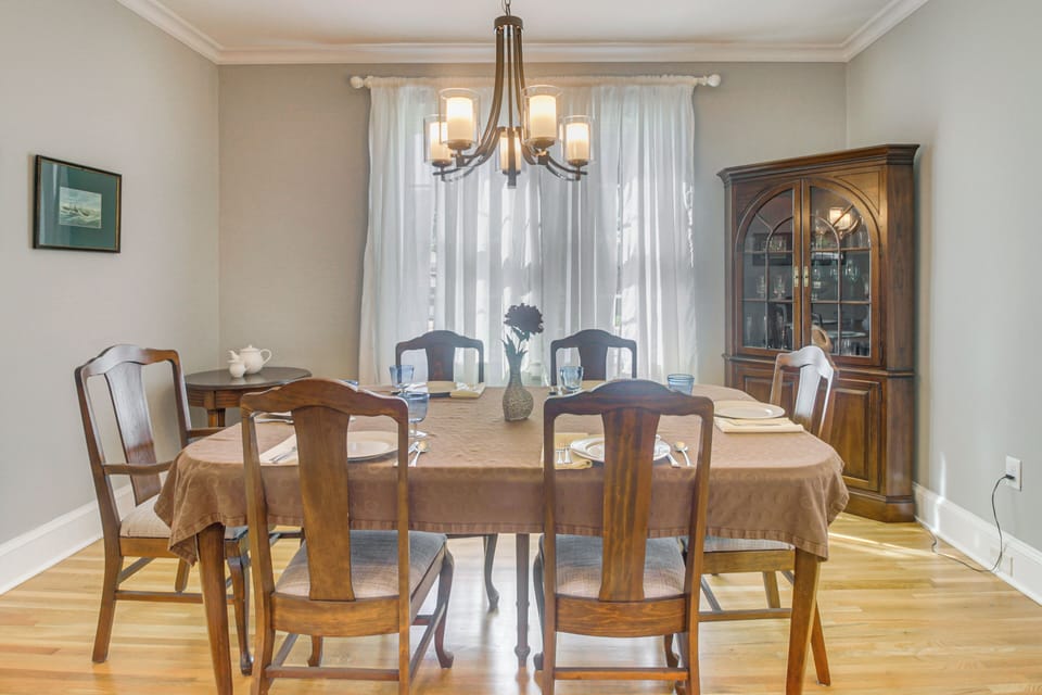 Dining Area | 1st Floor