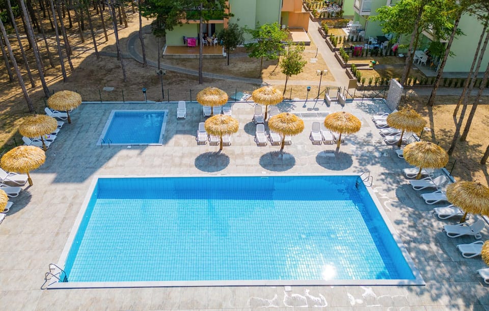 pool