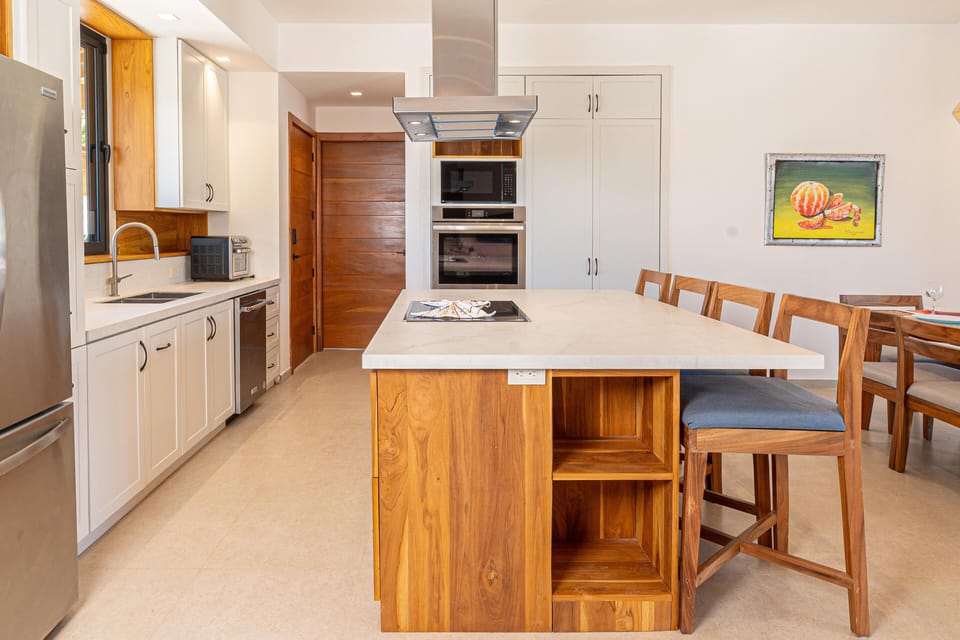 Kitchen with seating at the island