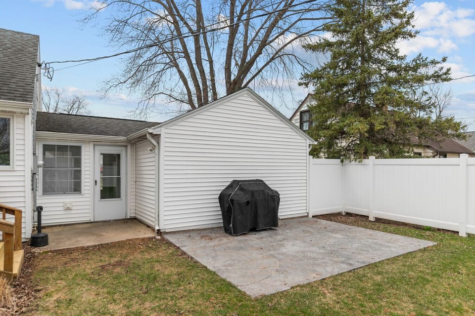 Fire up the BBQ grill located on the back deck for outdoor meals and fun!