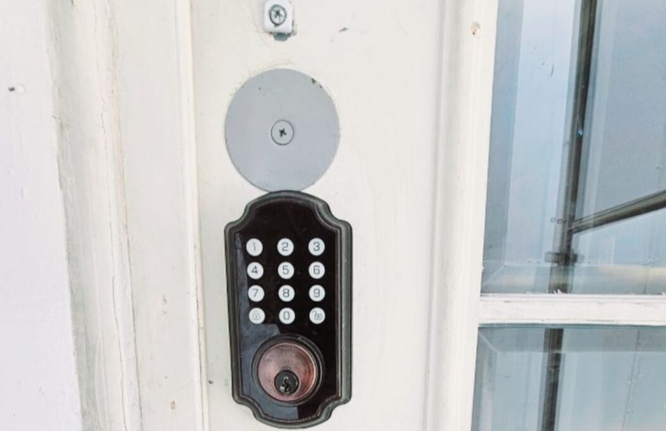 Press six digits and push unlock button. To lock, hold door shut and press lock.