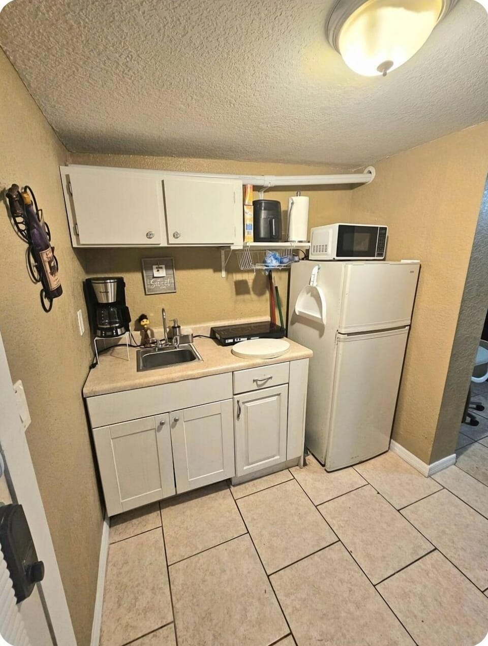 Kitchenette 8ft x 7ft = 56 Sq. Ft.