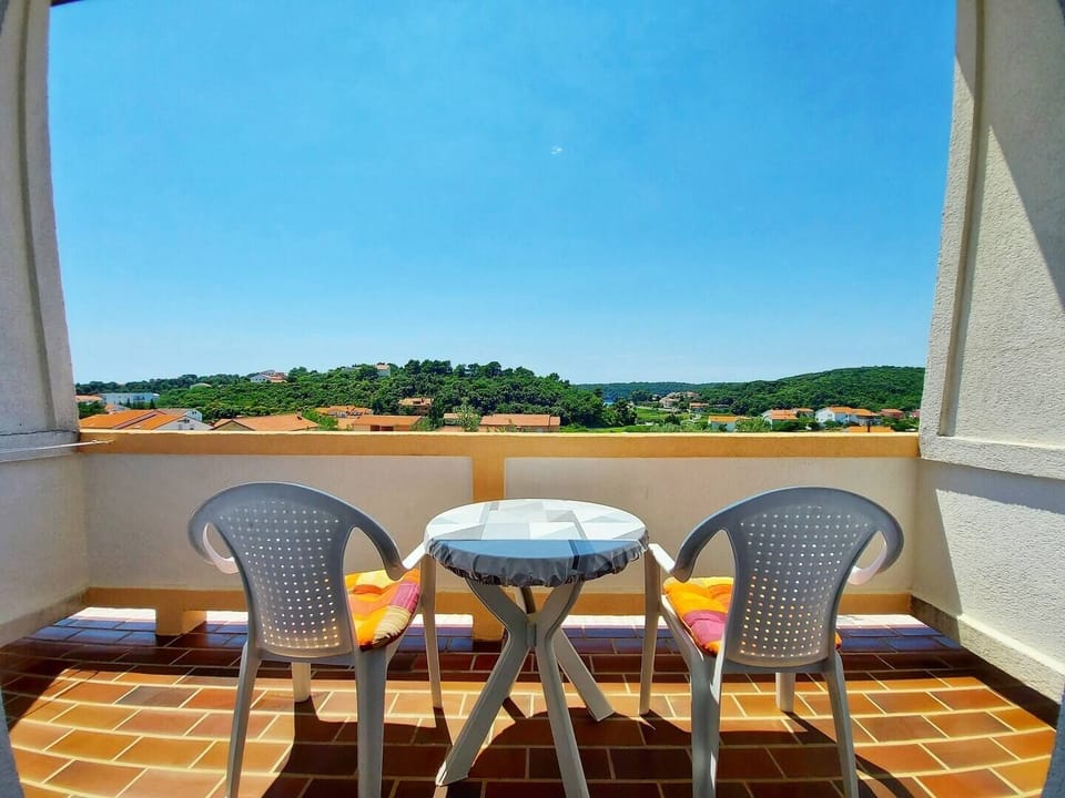 Balcony 2