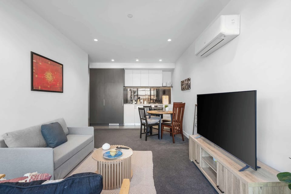 Spacious living area 