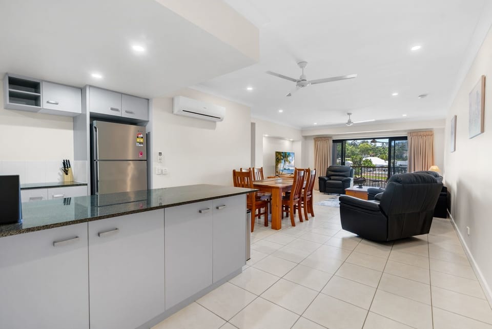 Kitchen/Dining Area/Living Area