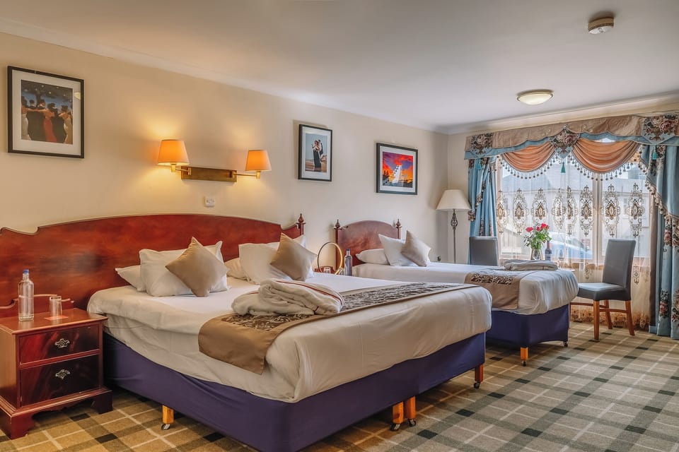 Unit with 1 Double-size bed and Single bed. Exact unit will be assigned upon arrival. Views, colors and decor may vary.