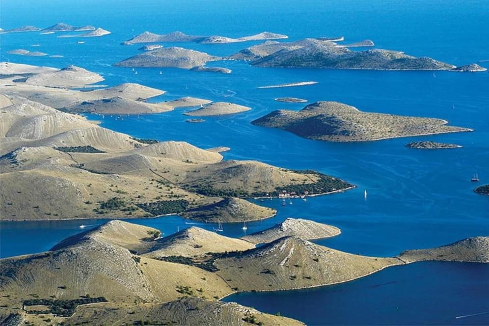 Surroundings [summer] (1-5 km)