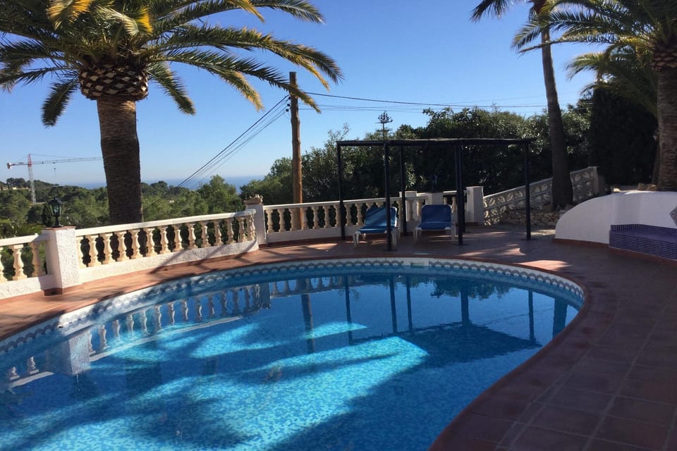 Holiday Home Swimming Pool