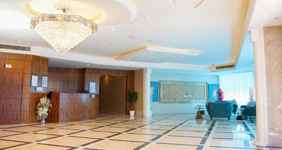 Entrance / Reception