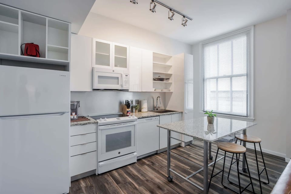 Fully equipped kitchen
