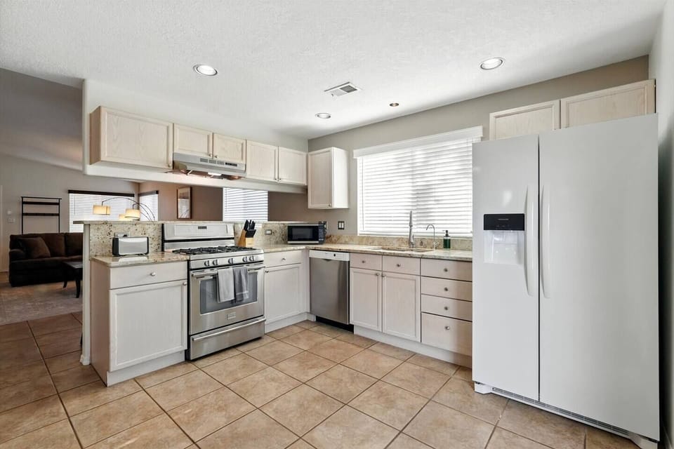 Kitchen to cook your favorite meals 