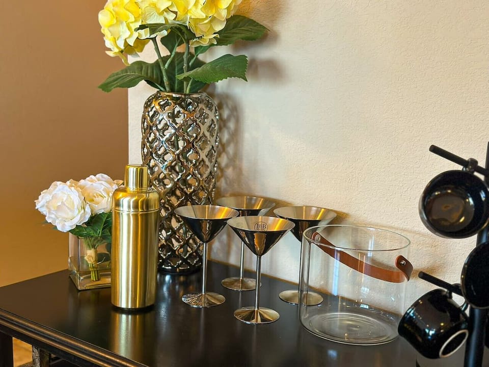 We`ve carefully curated the decor at Look Out on Lands End to make your stay feel luxurious and inviting.