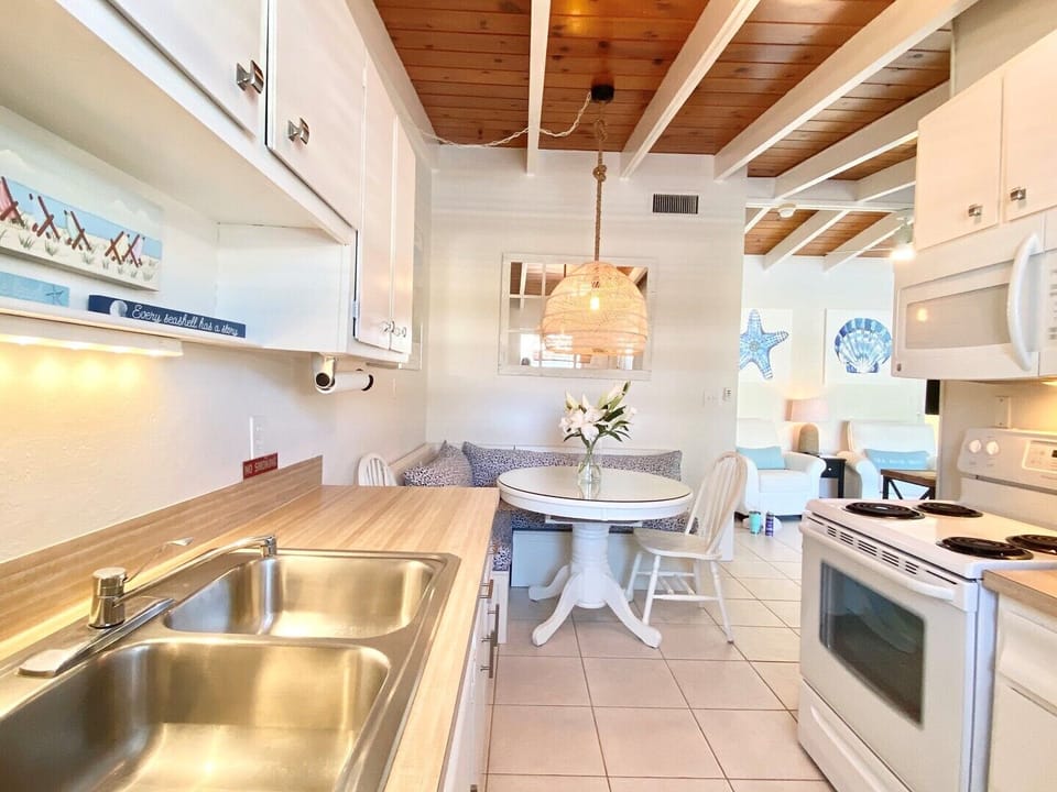 CM 71 Kitchen