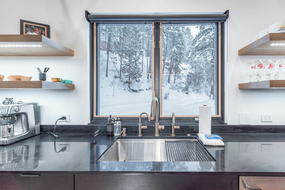 Enjoy the views | Upper Level