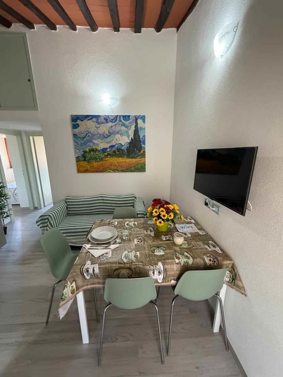 Kitchen-Living