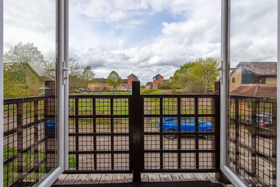 Walk-on balcony
