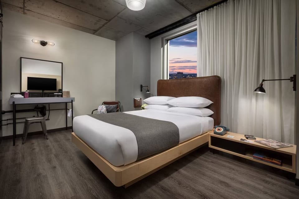 Unit with Queen size bed