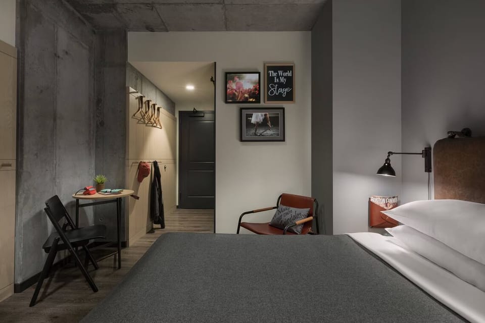 Unit with Queen size bed
