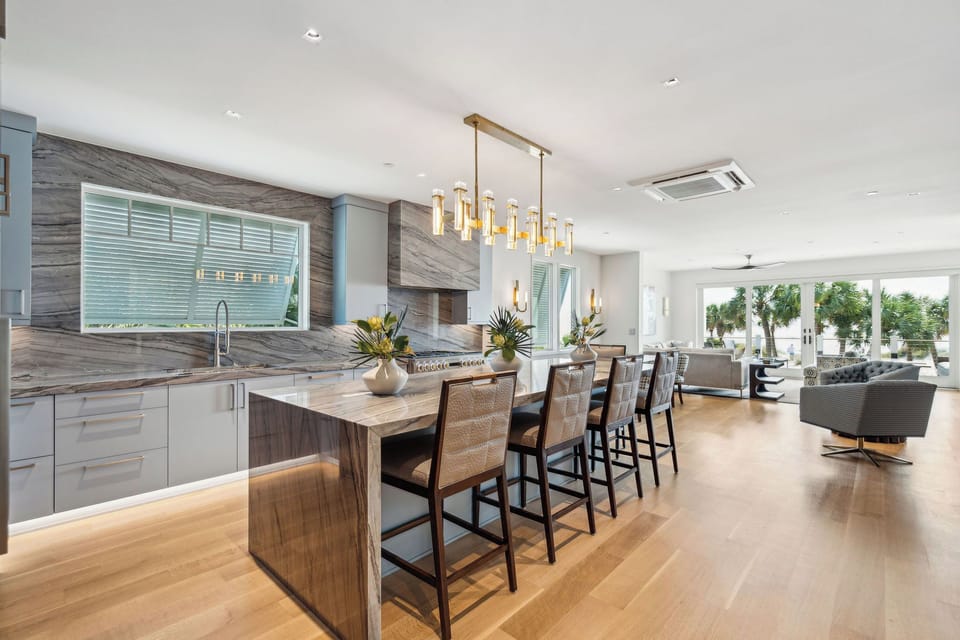 Stunning Modern Kitchen