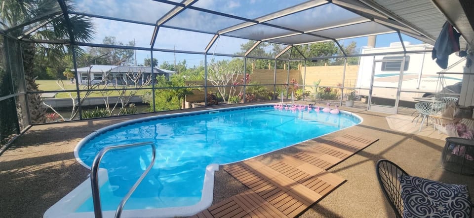 Boater’s Paradise – Pool, Dock & Beach Nearby (2604)