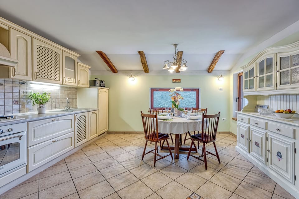 Kitchen and dining area