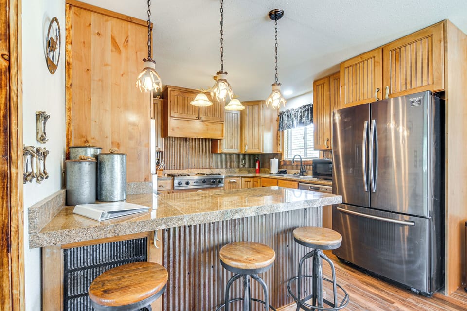 Kitchen | Cooking Basics | Coffee Maker | Main Level
