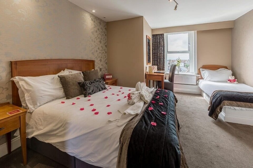 Wake up refreshed with plenty of space to move around.
