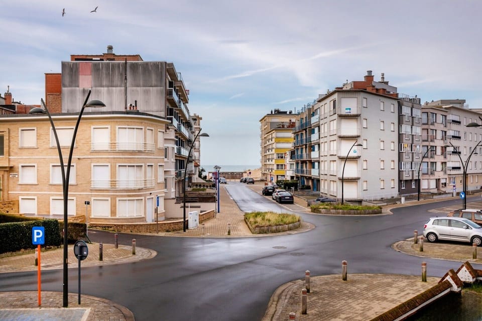 Immediate Surroundings [summer] (<1 km)