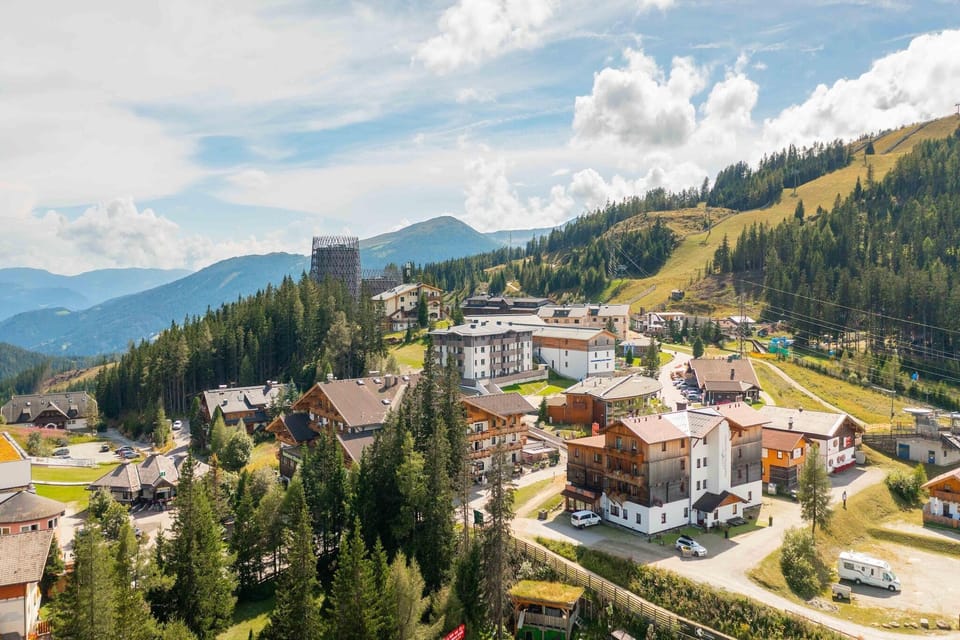 Surroundings [summer] (1-5 km)