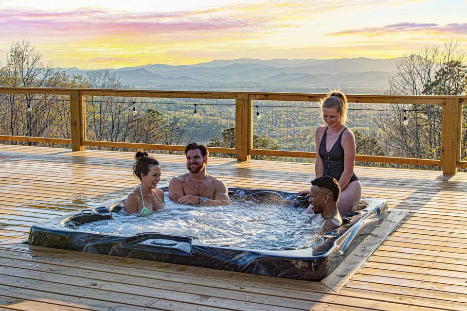 Soak in serenity. Let the warm water melt your stress away as you unwind in the sunken hot tub, surrounded by panoramic mountain views. Whether it's sunrise or sunset, this is the perfect place   to sit back and relax. 