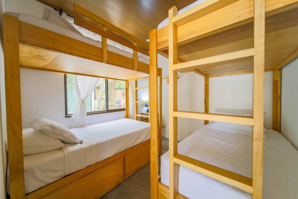 Villa #1 Bunk Bedroom with 4 Singles