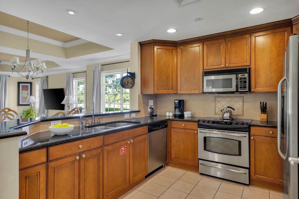 From quick snacks to elaborate dinners, our kitchen has everything you need for your culinary adventures