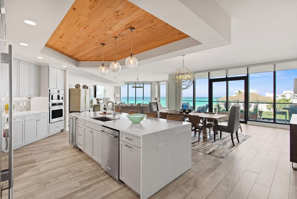Costa Blanca 300 Kitchen Alt 2