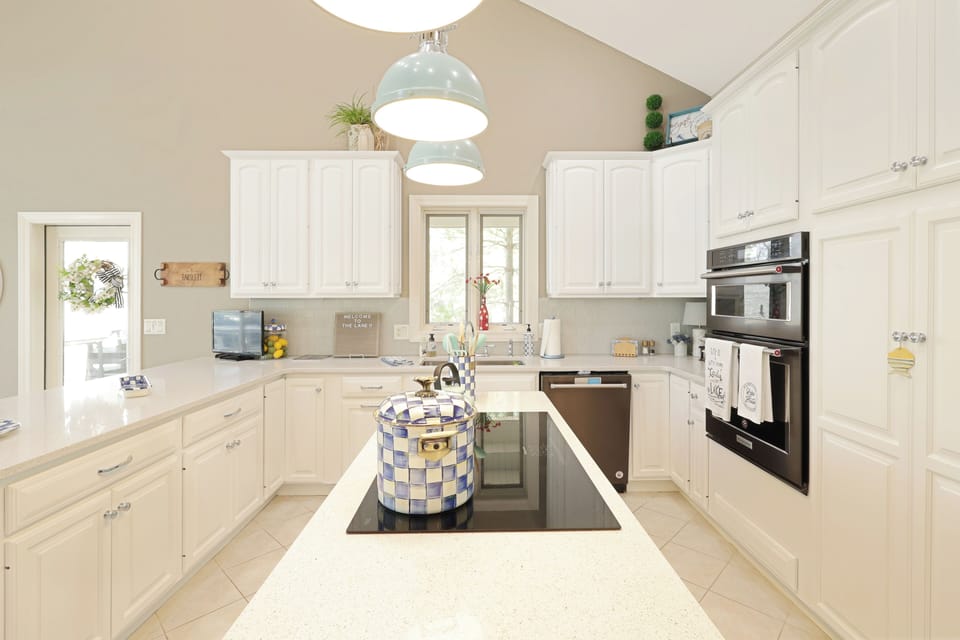 Fully Stocked Kitchen