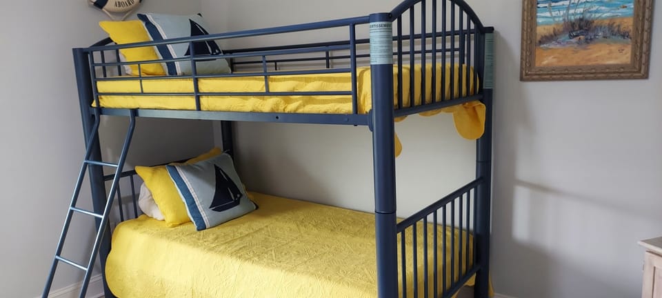 Bedroom #3 - Bunk beds