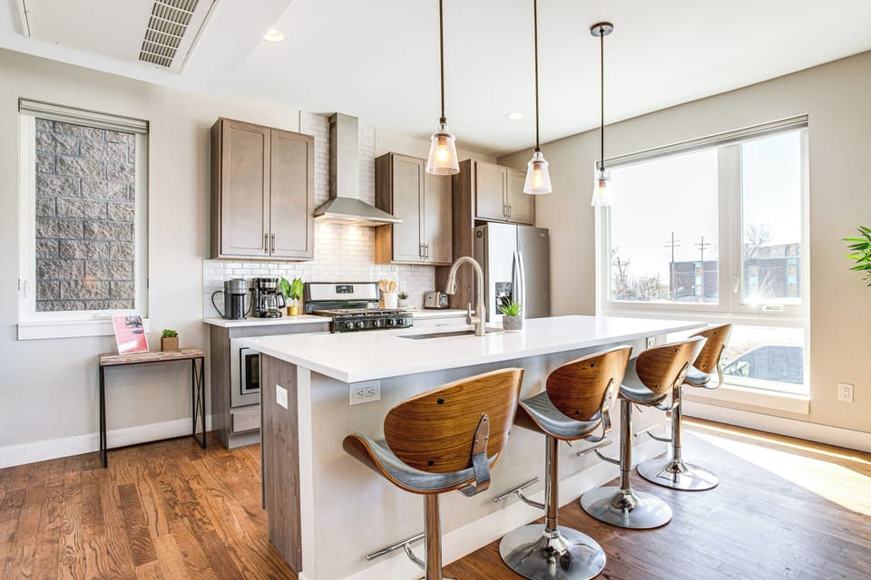 Kitchen | Open Floor Plan | Free WiFi | Central Heating & A/C