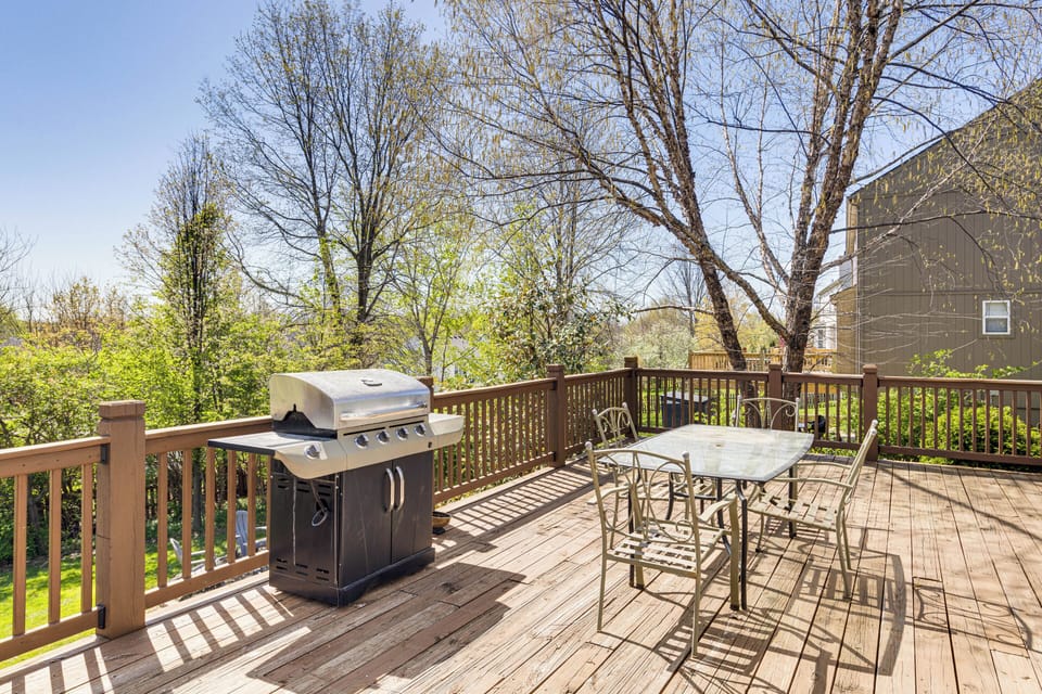 Deck | Gas Grill