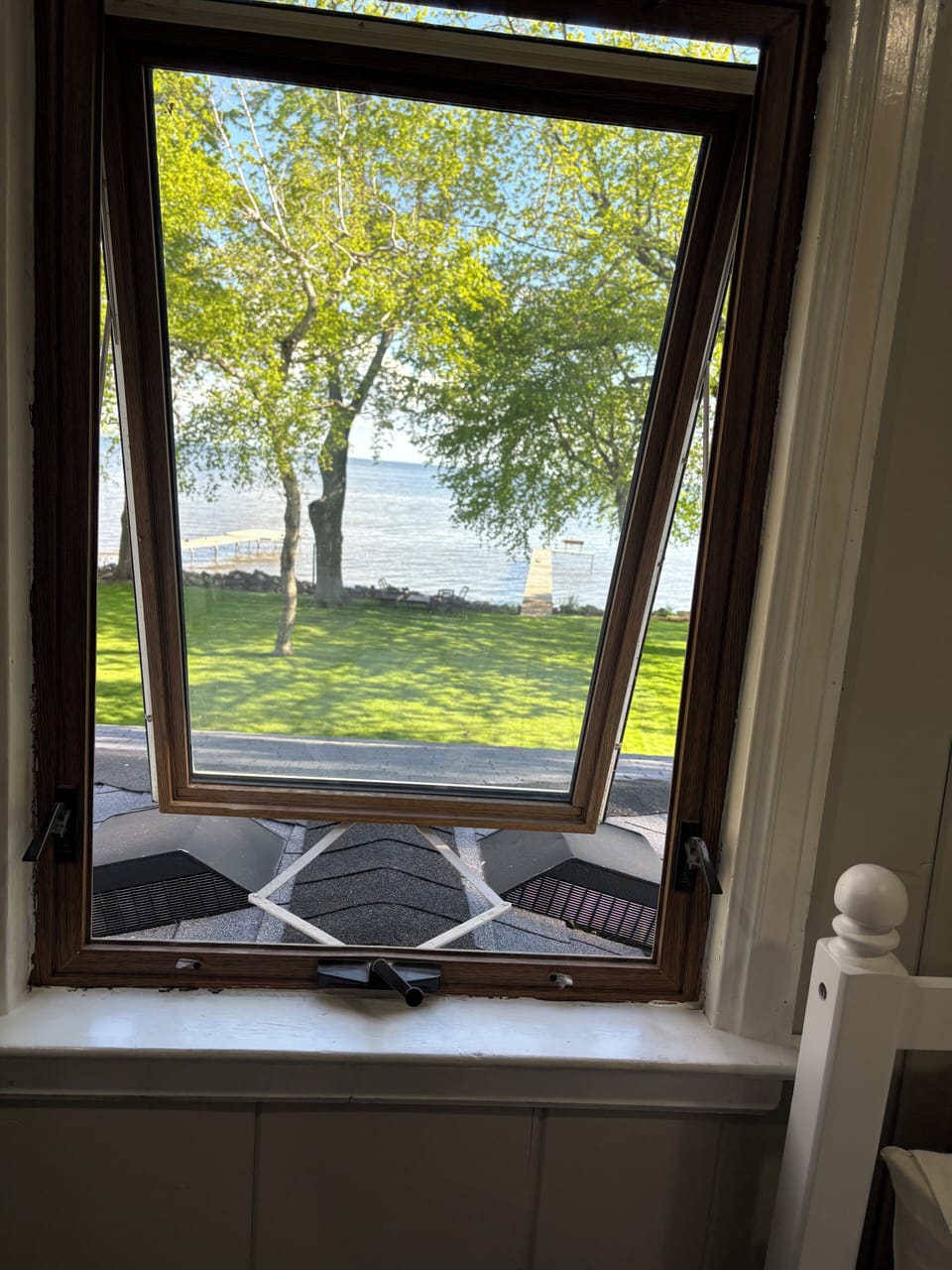 Nautical room view of lake (upstairs)