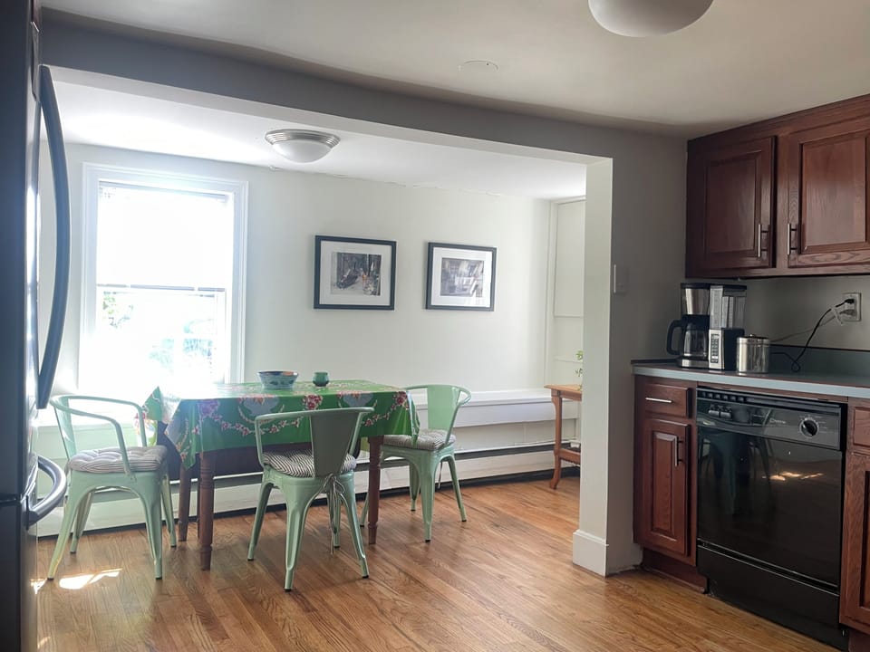 Eat in Kitchen