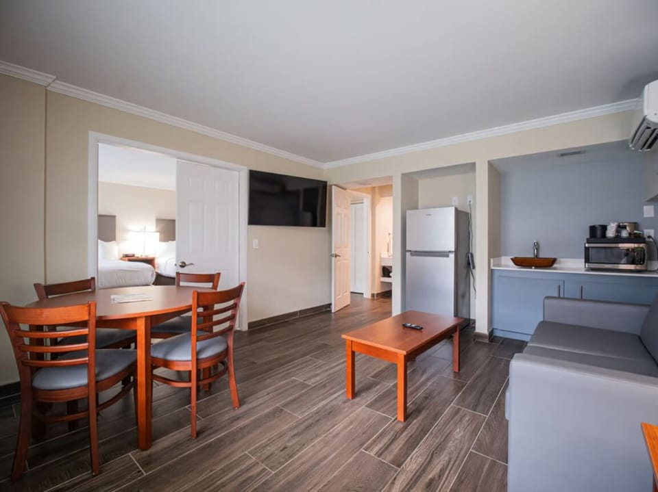 Settle in with dining, lounging, and easy kitchenette convenience.