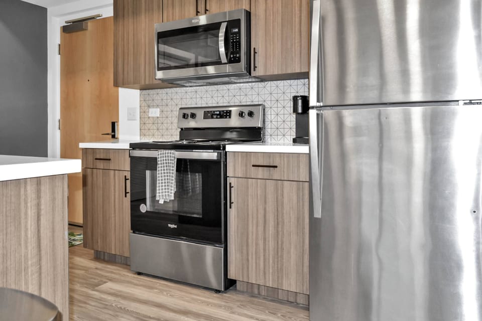 Kitchen with all the necessities!