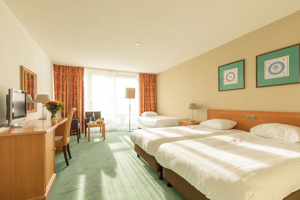 Unit with 2 Twin size beds