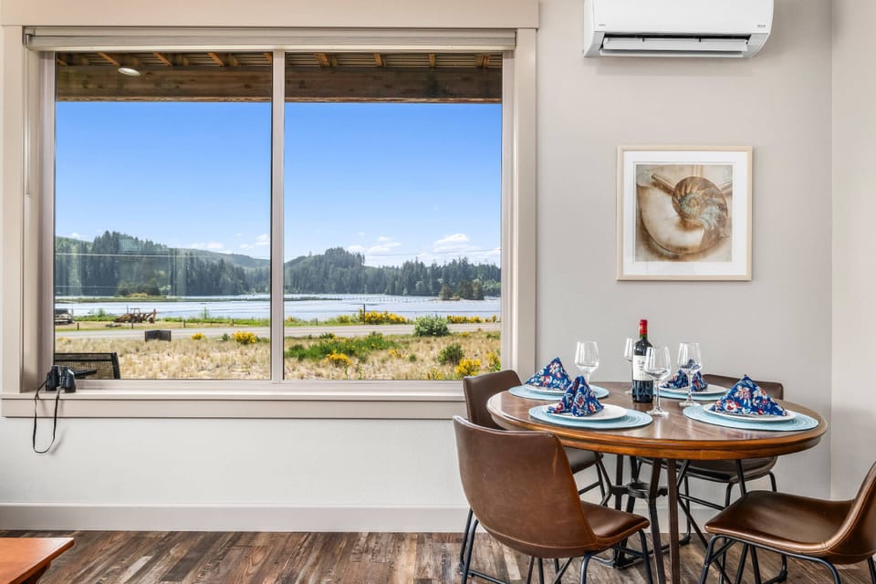 Dining Area Lower Level