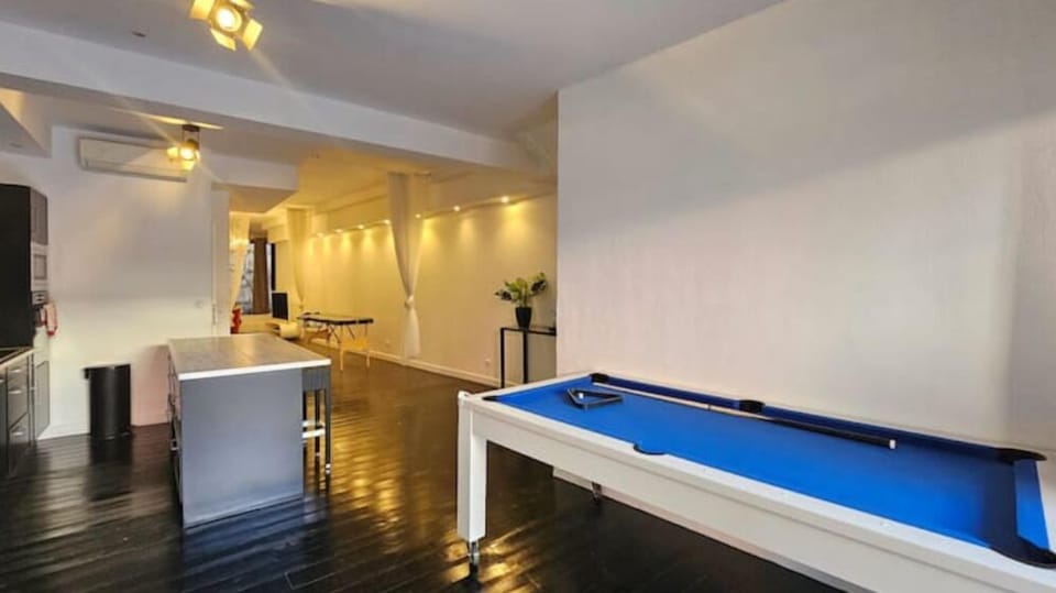 Game room