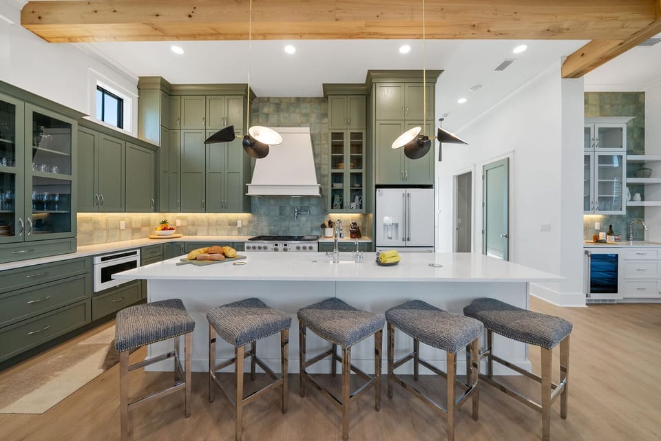 fully equipped kitchen