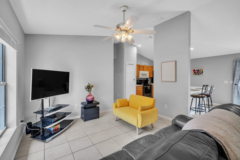 Architecture, Building, Furniture, Indoors, Living Room